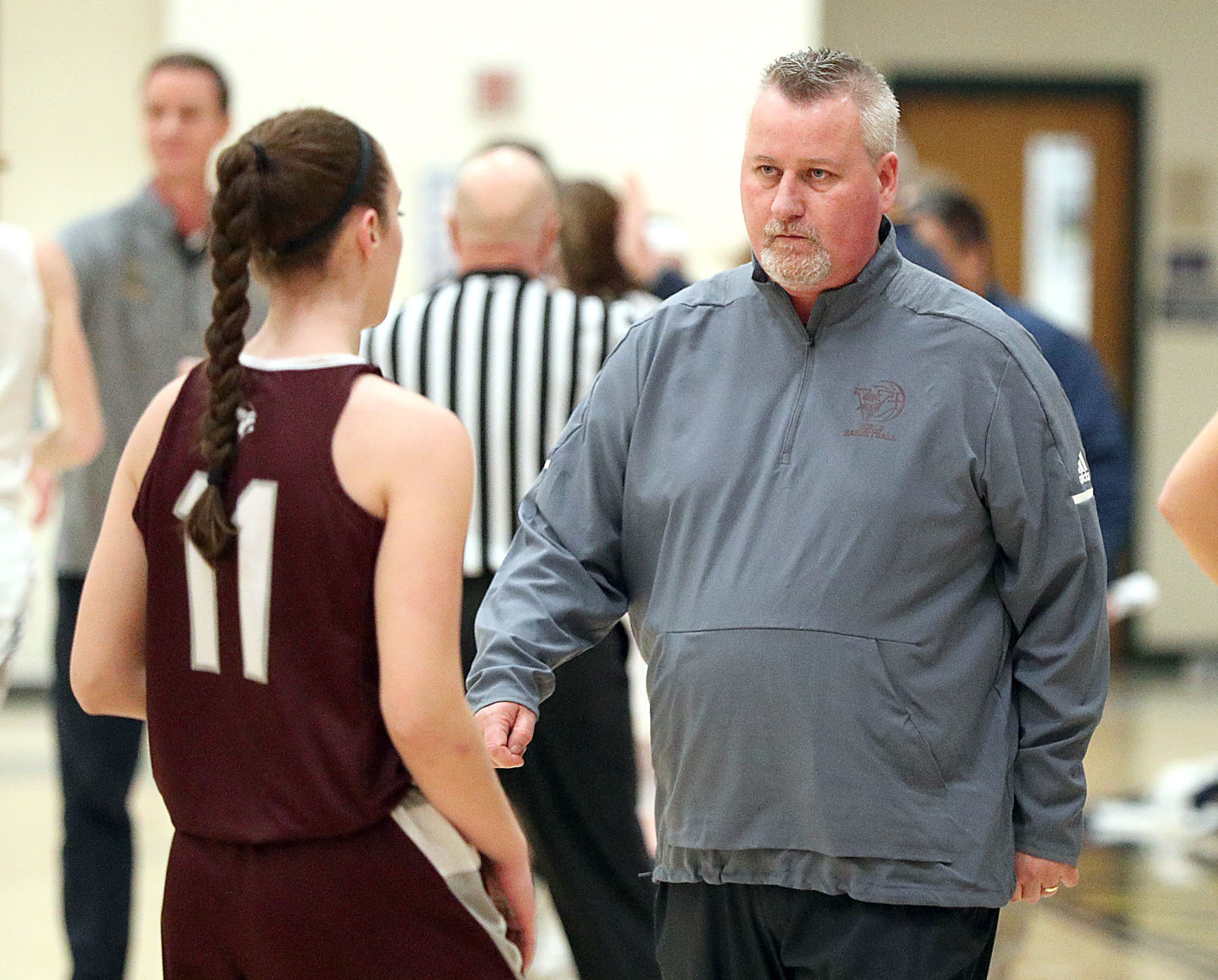 Jan 8: L:a Crosse Aquinas vs. Holmen